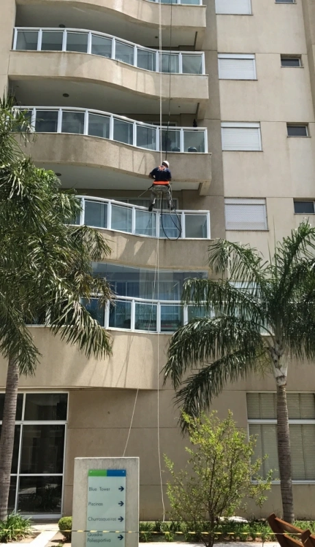 pintura em fachadas de prédios
